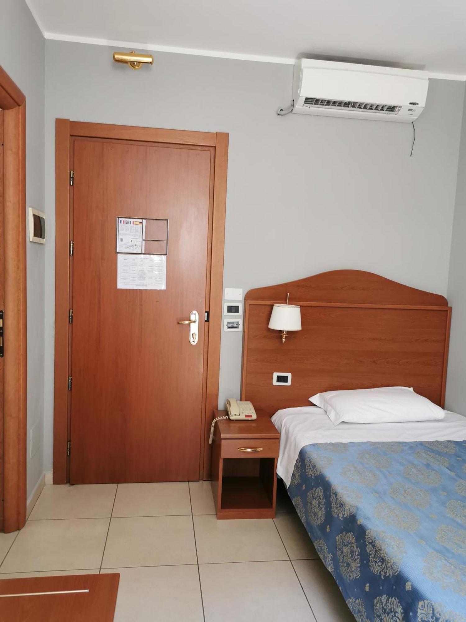 Hotel Rigolfo Μονκαλιέρι Εξωτερικό φωτογραφία